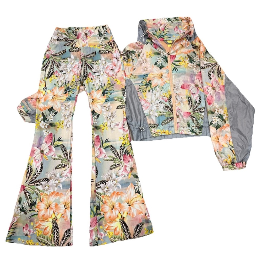FARM Rio Two Piece Activewear Set, Floral Print, Jacket (M) & Pants (S)